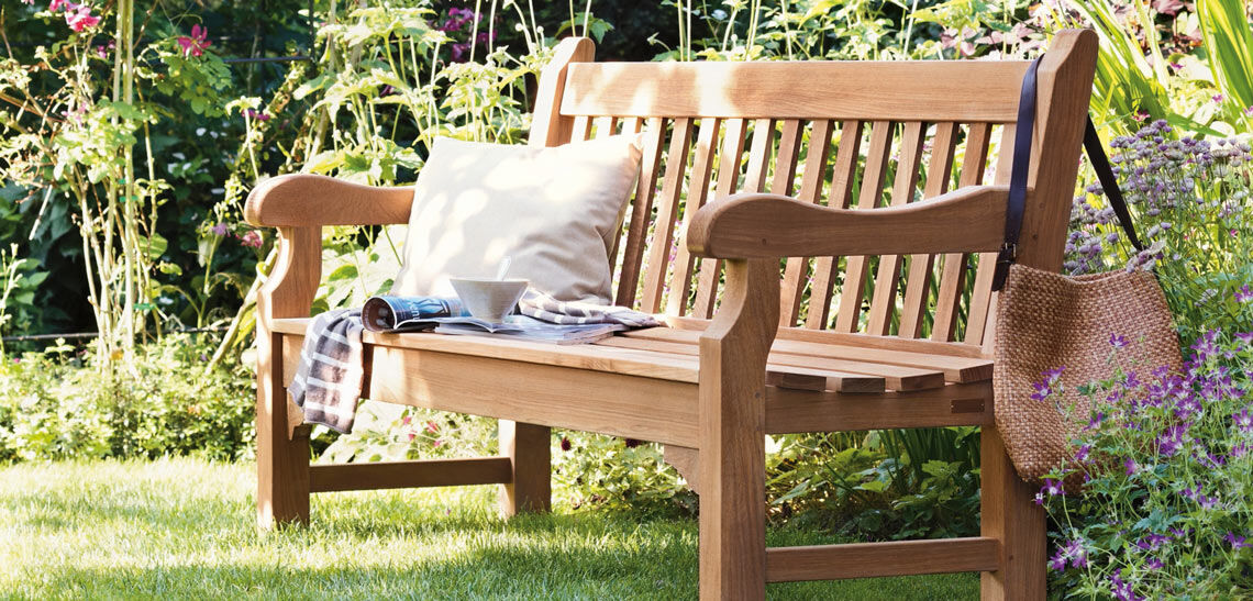 Gartenbänke aus Teak, Edelstahl, Aluminium oder Geflecht Garpa