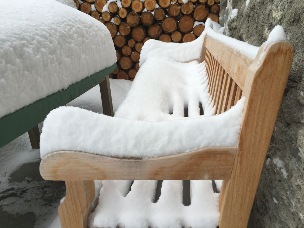 Gartenbaenke Pflegetipps für den Winter