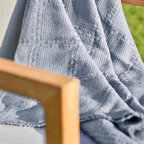 interieur-textilien-2022-herbst-winter-plaid-calamart-freisteller-produktdetail-1500x1500