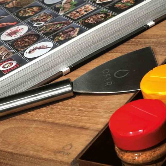 Lyon-Grill-Zubehör-Spachtel.jpg