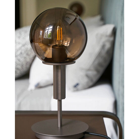 A2-7141-garpa-lumio-tischleuchte-1500x1500