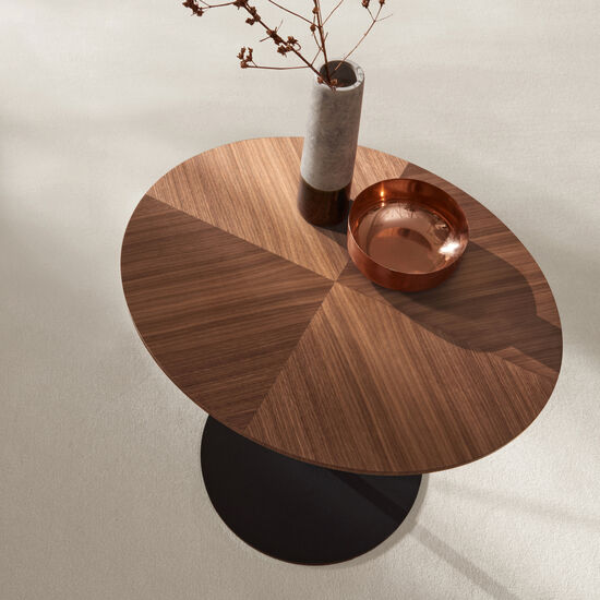 A3_7154-garpa-sandvig-bestelltisch-nussbaum-hoch-1500x1500