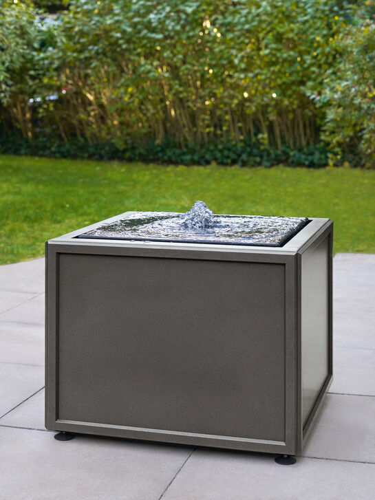 Antony Petit Brunnen