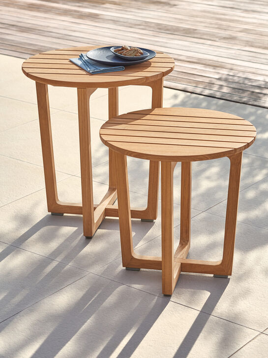 Benton Beistelltisch Teak niedrig