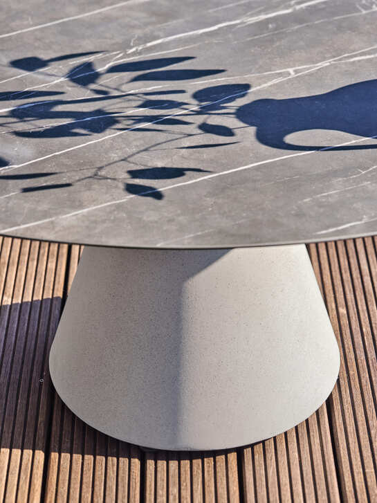 Namur Mittelfußtisch